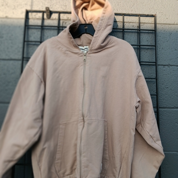 The Giving Movement zip-up sweater - Picture 8 of 8